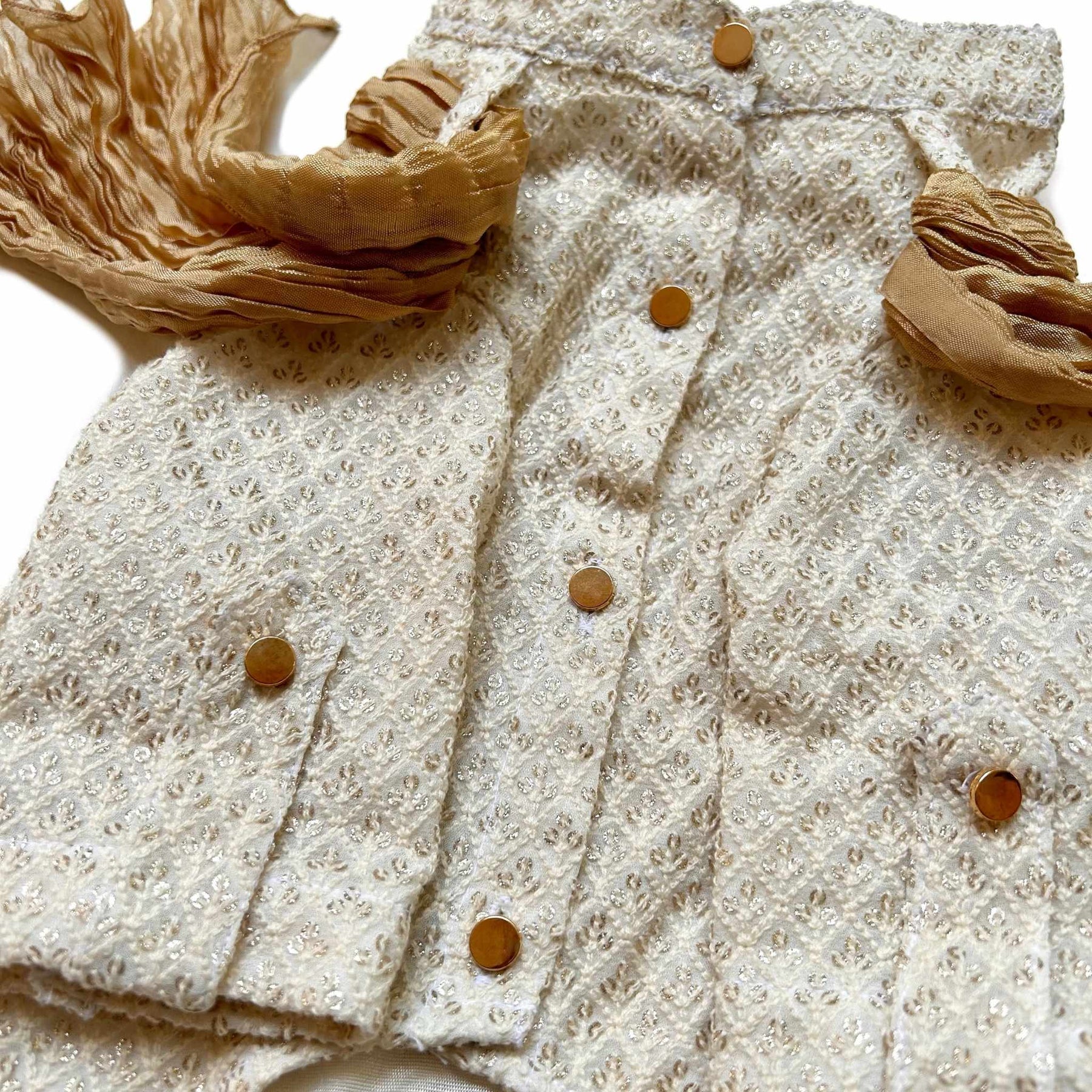 OFFWHITE EMBROIDERED DOG KURTA