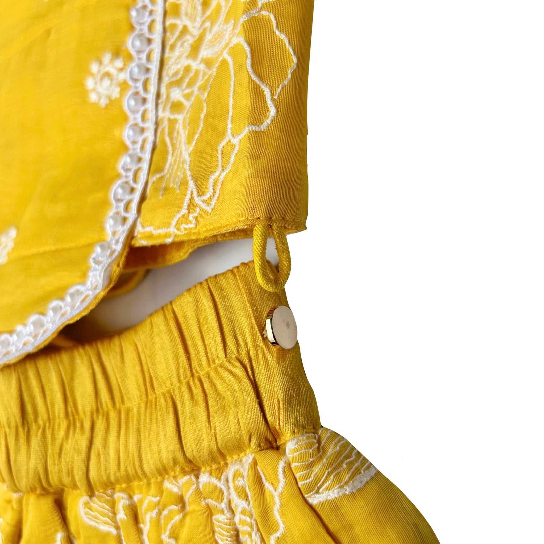 YELLOW OFF-WHITE EMBROIDERY DOG LEHENGA