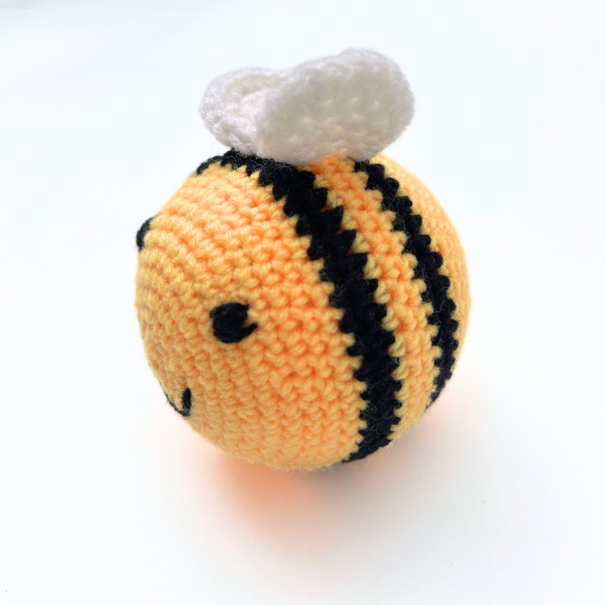 BEE CROCHET BALL FOR DOGS AND CATS